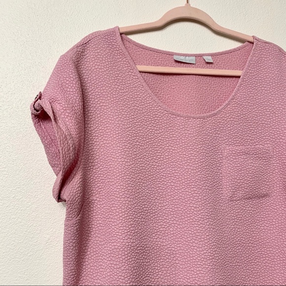 New York & Company Tops - New York & Company textured Pink blouse 512